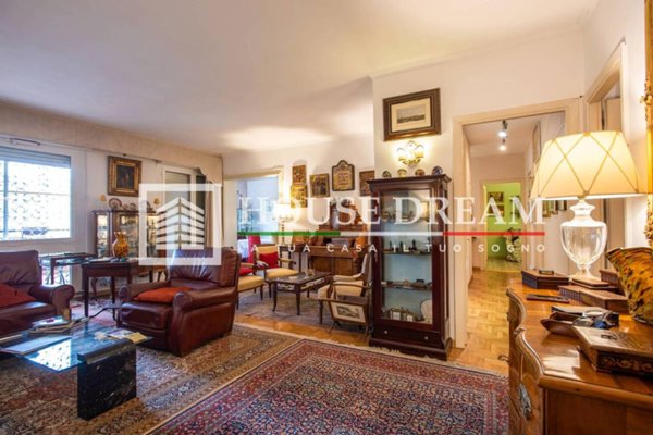 appartamento in vendita a Roma in zona EUR