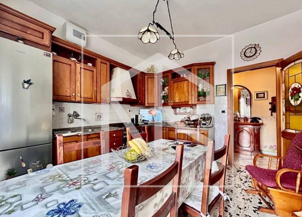 appartamento in vendita a Roma in zona Lunghezza