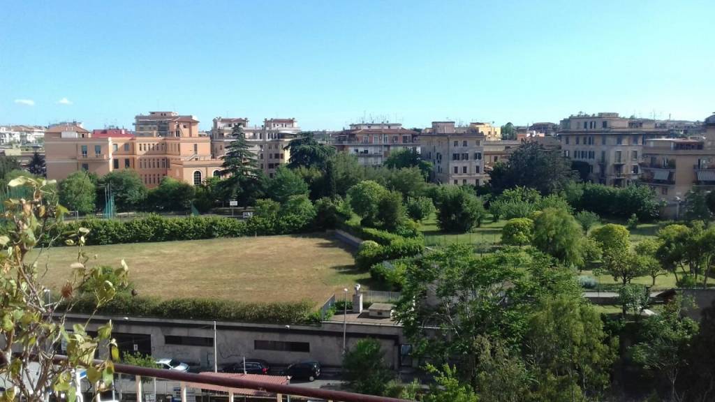 appartamento in vendita a Roma in zona Prenestino-Labicano