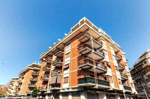 appartamento in vendita a Roma in zona Ostia