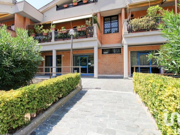 casa indipendente in vendita a Roma in zona Appio Claudio
