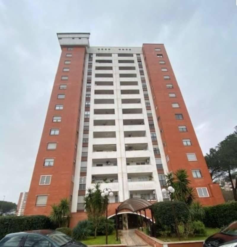 appartamento in vendita a Roma in zona Ostiense