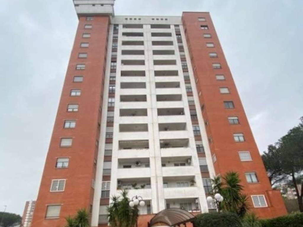 appartamento in vendita a Roma in zona Ostiense