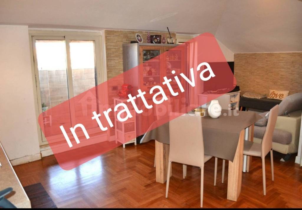appartamento in vendita a Roma in zona Torre Spaccata