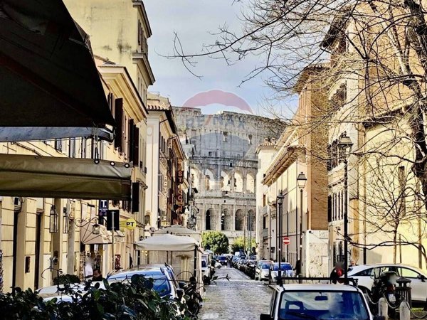 appartamento in vendita a Roma in zona Celio