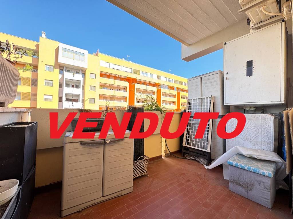 appartamento in vendita a Roma in zona Ardeatino