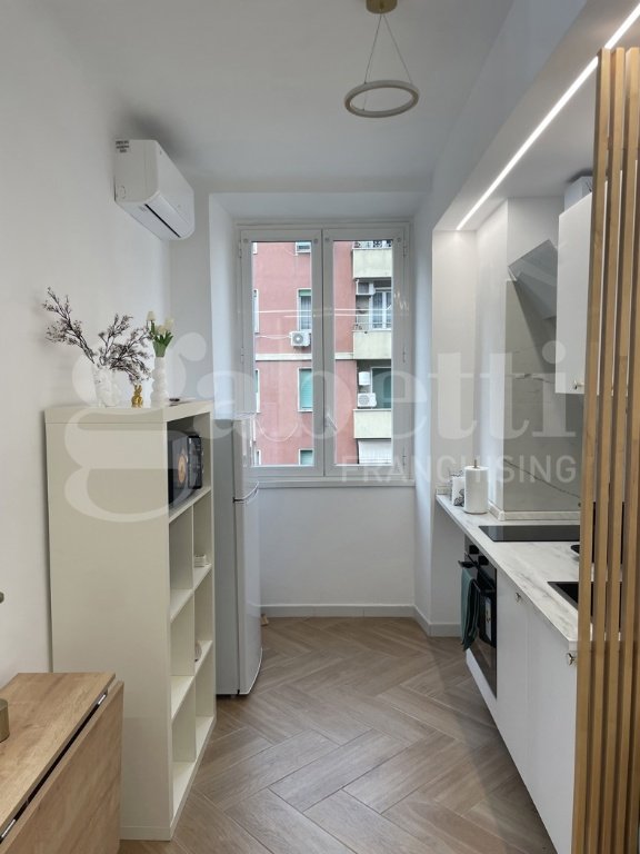 appartamento in vendita a Roma in zona Appio Latino