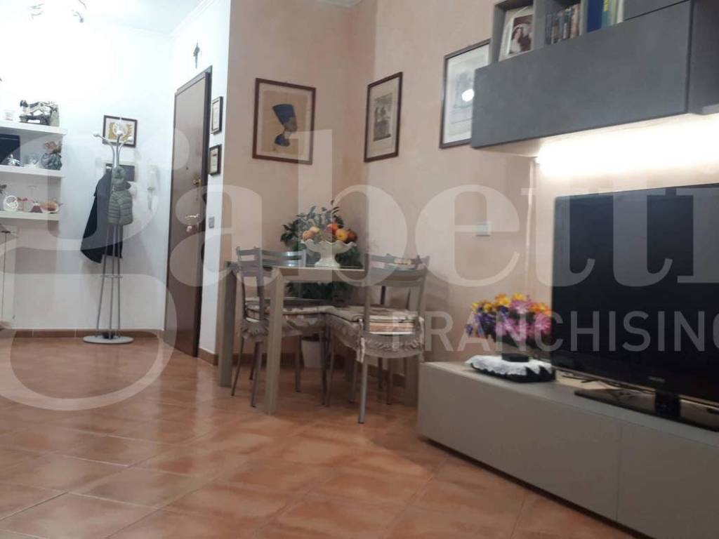 appartamento in vendita a Roma in zona Ponte di Nona