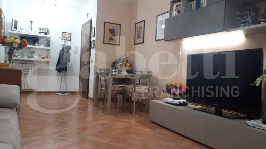 appartamento in vendita a Roma in zona Ponte di Nona