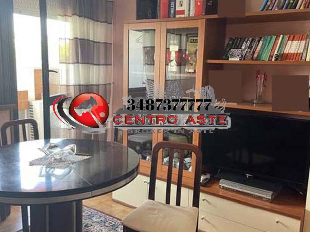 appartamento in vendita a Roma in zona Torre Angela
