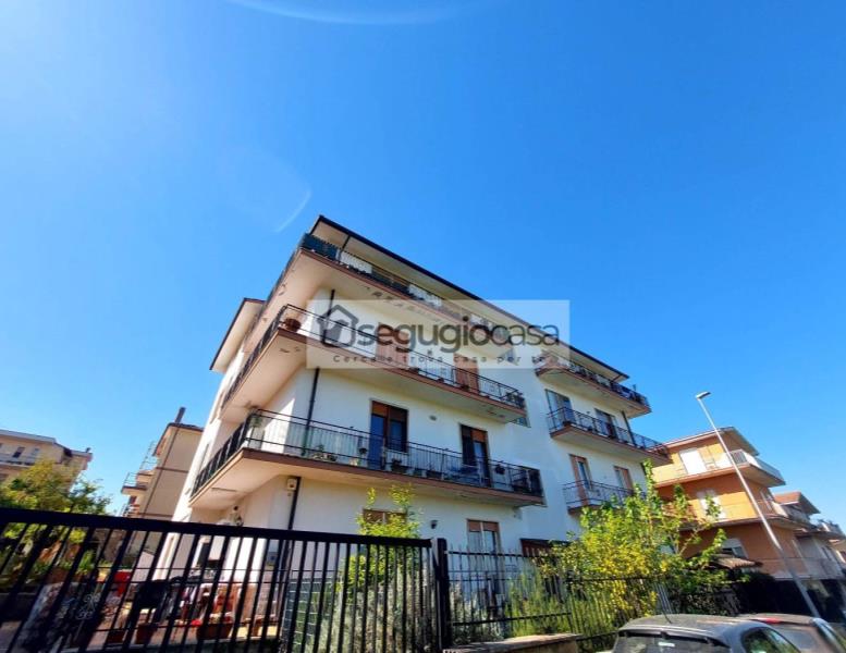 appartamento in vendita a Roma in zona Tor di Quinto