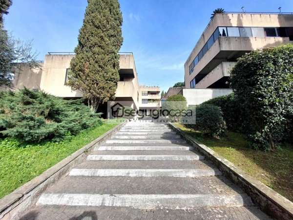 appartamento in vendita a Roma in zona Tor di Quinto