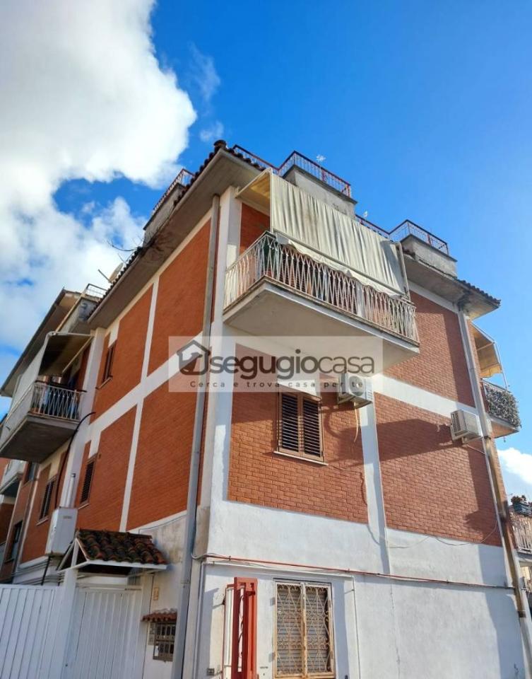 appartamento in vendita a Roma in zona Tor di Quinto