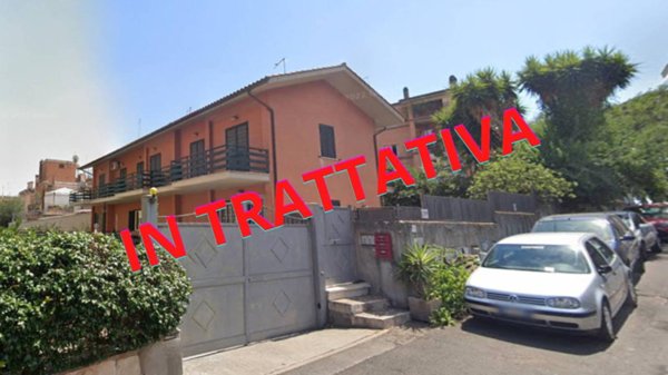 casa indipendente in vendita a Roma in zona Tomba di Nerone