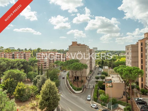 appartamento in vendita a Roma in zona Ardeatino