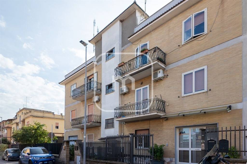 appartamento in vendita a Roma in zona Castelverde