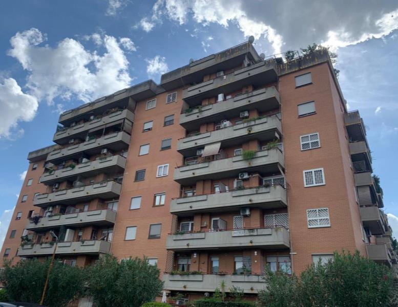 appartamento in vendita a Roma in zona Ponte Mammolo