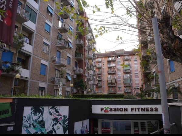 appartamento in vendita a Roma in zona Cinecittà
