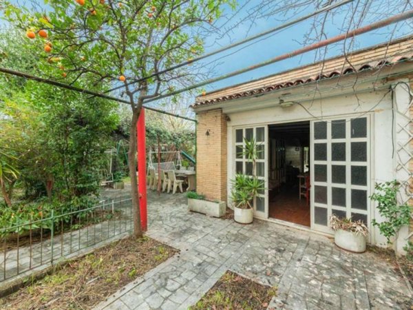 casa indipendente in vendita a Roma in zona Tor Sapienza