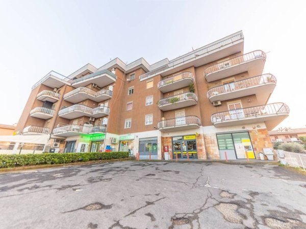 appartamento in vendita a Roma in zona Borghesiana