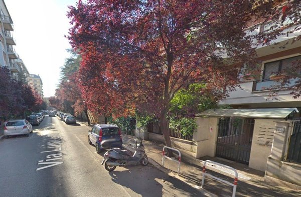 appartamento in vendita a Roma in zona Ardeatino