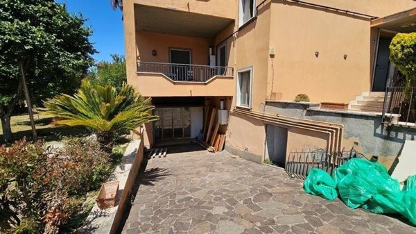 casa indipendente in vendita a Roma in zona Trigoria