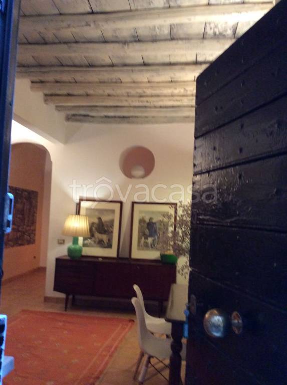 appartamento in vendita a Roma in zona Parione/Sant'Eustachio