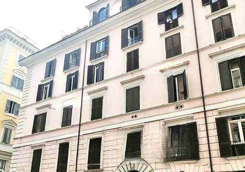 appartamento in vendita a Roma in zona Rione Monti/Campitelli