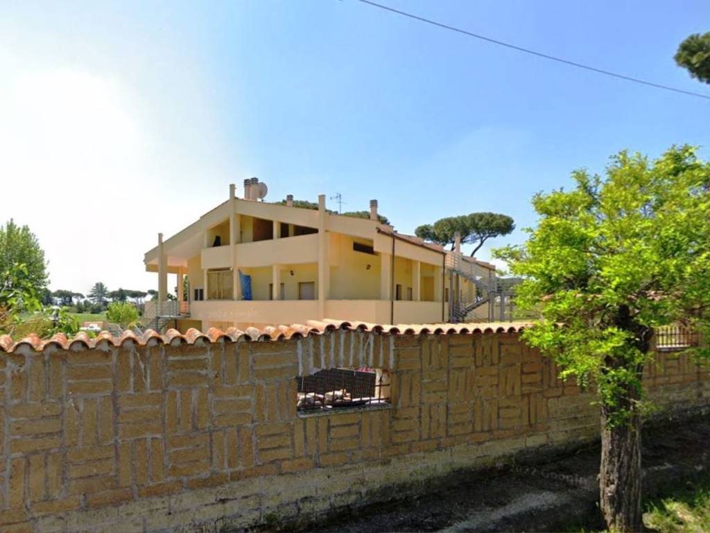 appartamento in vendita a Roma in zona Casal Monastero