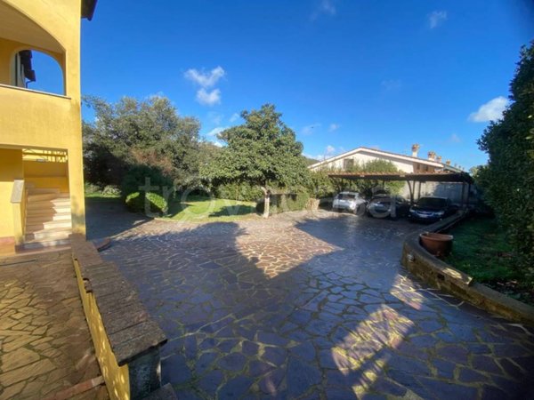 casa indipendente in vendita a Roma in zona Giuliano Dalmata