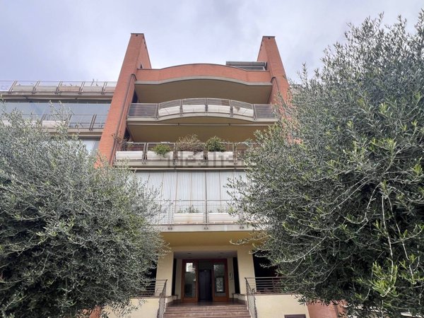 appartamento in vendita a Roma in zona Mezzocammino