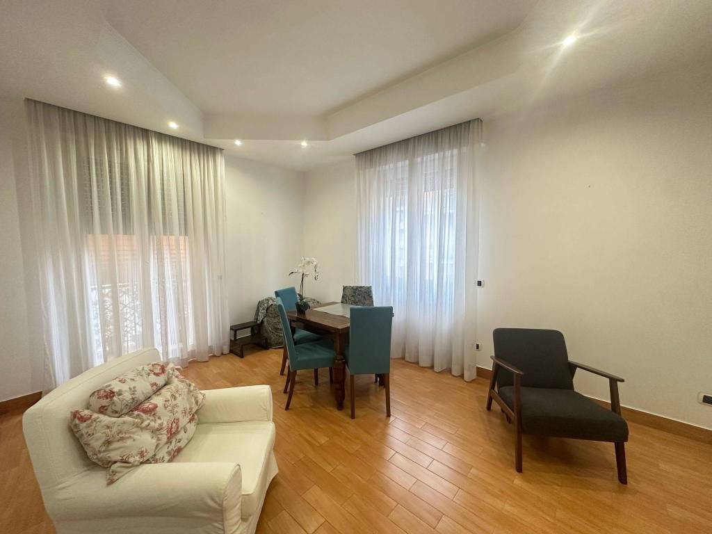 appartamento in vendita a Roma in zona Ardeatino