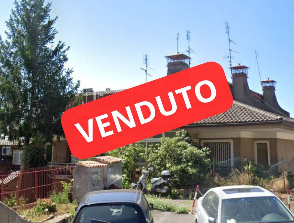 appartamento in vendita a Roma in zona Tomba di Nerone