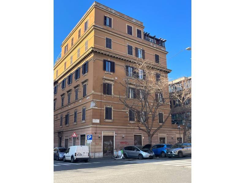 negozio in vendita a Roma