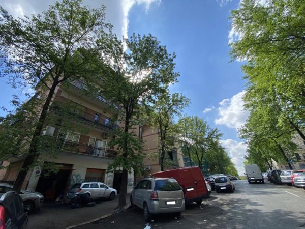 negozio in vendita a Roma in zona Prenestino-Centocelle
