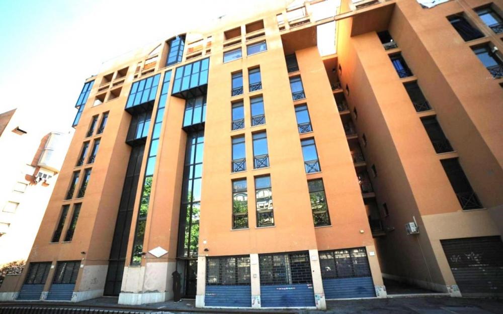 negozio in vendita a Roma in zona Tor Sapienza