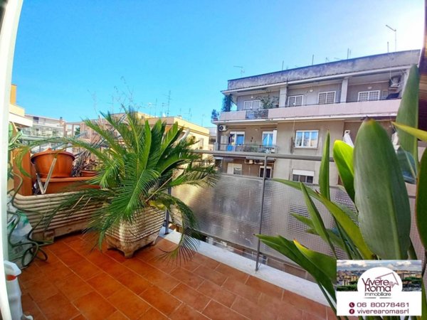 appartamento in vendita a Roma in zona Ostiense