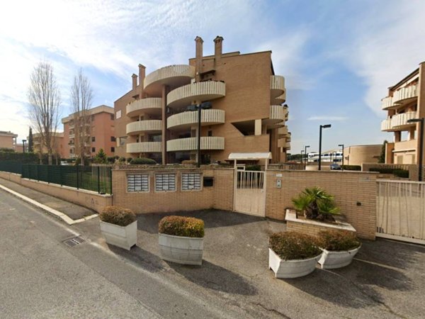 appartamento in vendita a Roma in zona Romanina