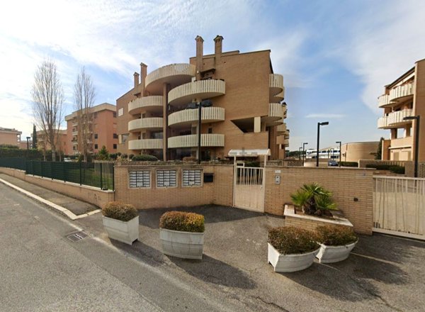 appartamento in vendita a Roma in zona Romanina
