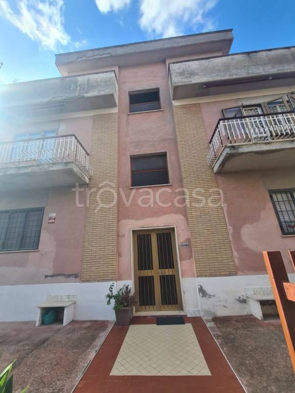 appartamento in vendita a Roma in zona Prima Porta
