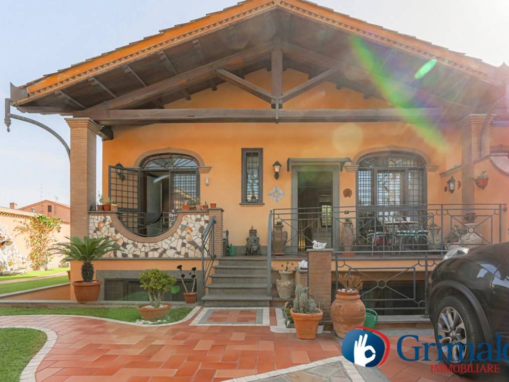 casa indipendente in vendita a Roma in zona Infernetto