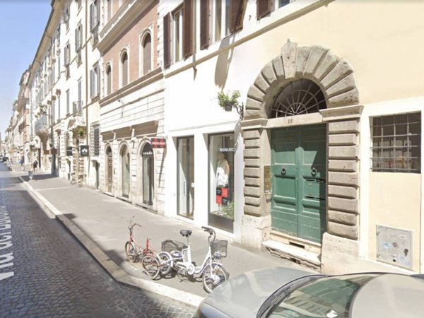 negozio in vendita a Roma in zona Centro Storico