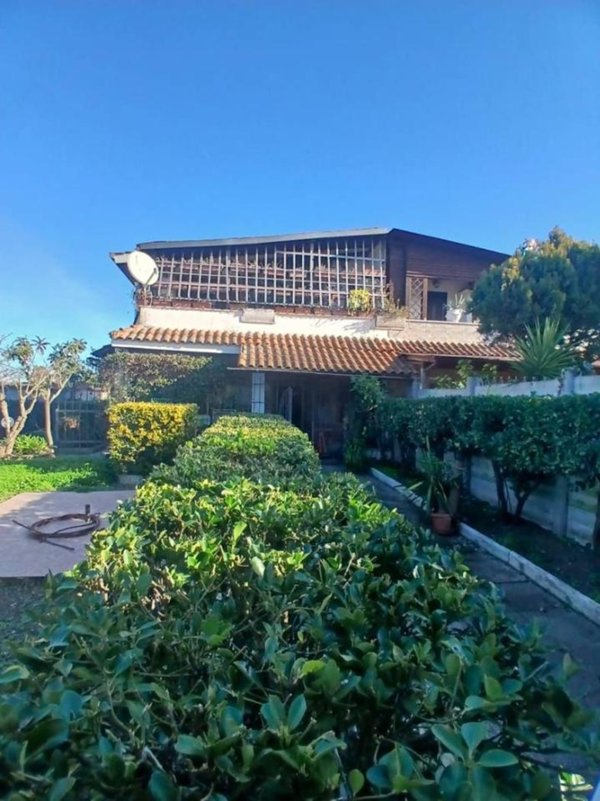 casa indipendente in vendita a Roma in zona Longarina