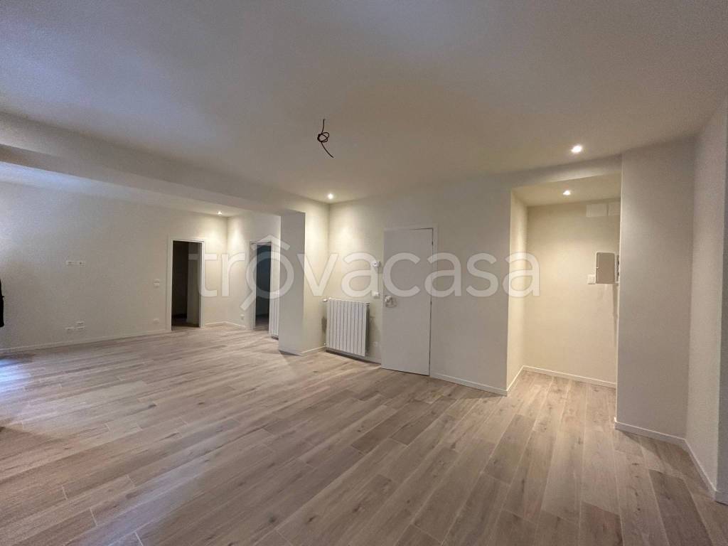 appartamento in vendita a Roma in zona Ostiense