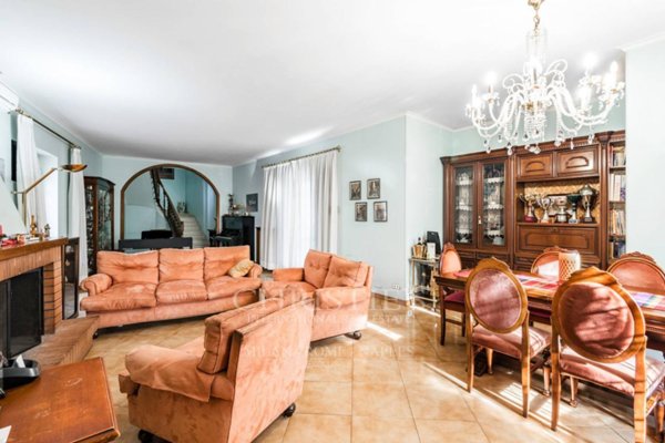 casa indipendente in vendita a Roma in zona Primavalle