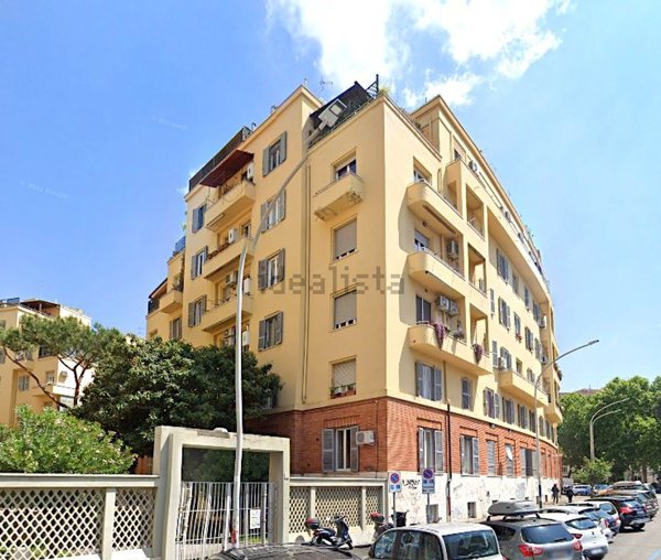 appartamento in vendita a Roma in zona Tuscolano