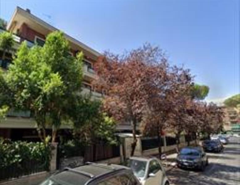 appartamento in vendita a Roma in zona Ardeatino