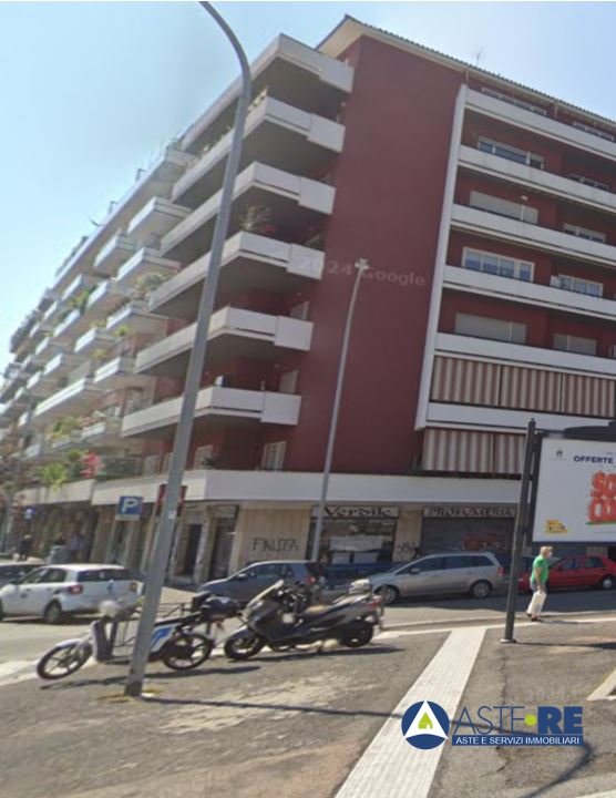 appartamento in vendita a Roma in zona Tuscolano