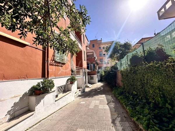 appartamento in vendita a Roma in zona Ostia