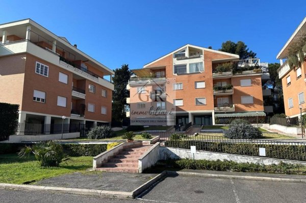 appartamento in vendita a Roma in zona Tor di Quinto